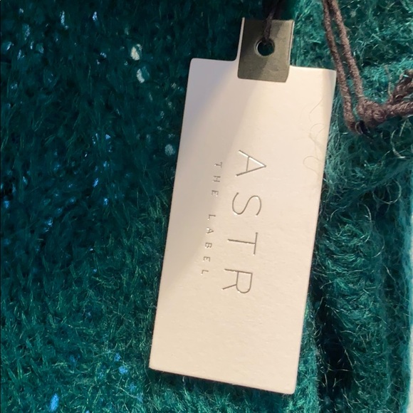 SOLD - ASTR Audra Bishop Sleeve Sweater Green - Picture 5 of 9